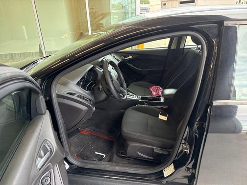 Shadow Black 2017 Ford Focus SE