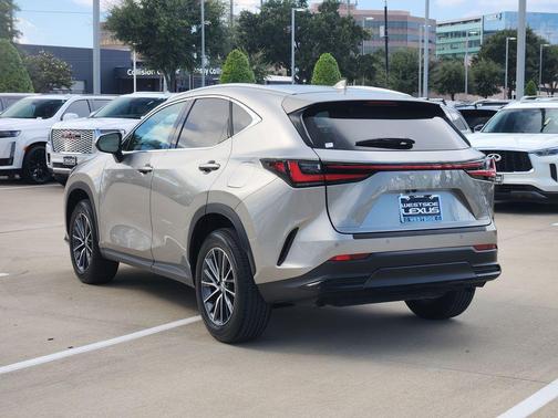 Atomic Silver 2025 Lexus NX 250 Premium