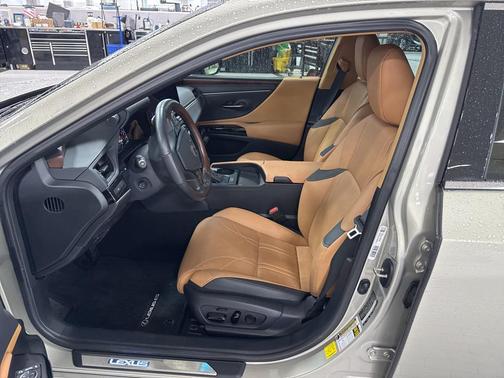 2024 Lexus ES 350 Luxury
