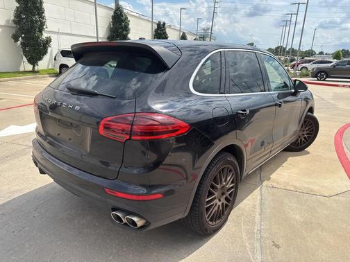 2015 Porsche Cayenne S
