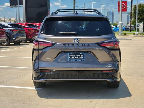 Gray 2022 Toyota Sienna XSE 7 Passenger