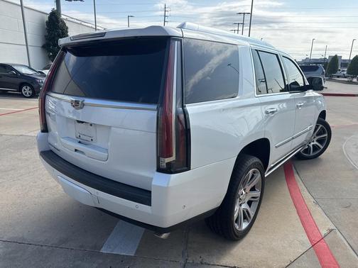 2018 Cadillac Escalade Premium Luxury