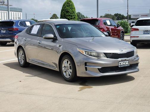Titanium Silver 2018 Kia Optima LX