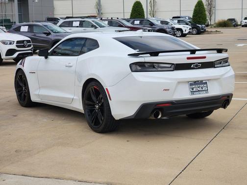 White 2018 Chevrolet Camaro 1LT