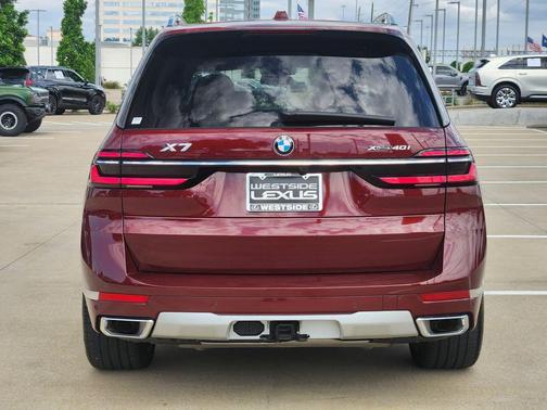 Red 2025 BMW X7 xDrive40i