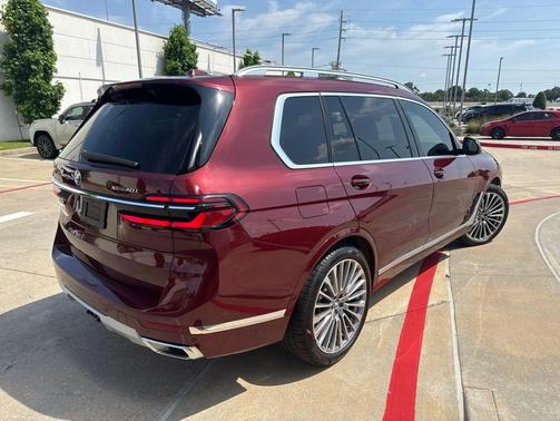 Red 2025 BMW X7 xDrive40i