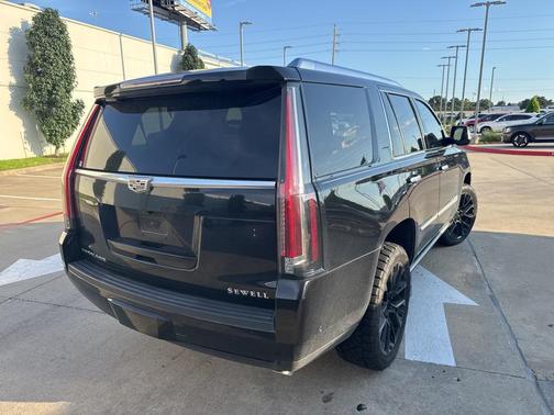 2020 Cadillac Escalade Platinum