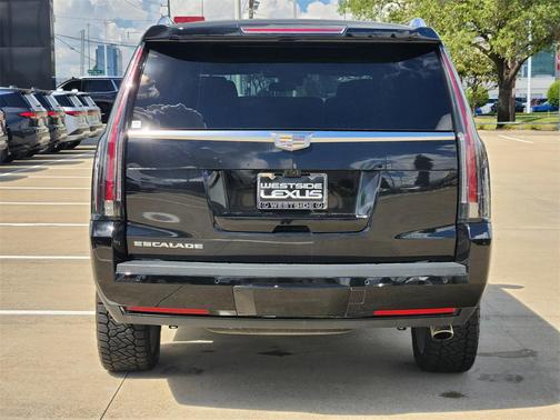 2020 Cadillac Escalade Platinum