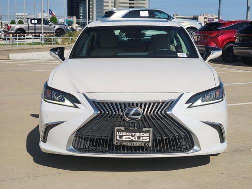 White 2019 Lexus ES 350 Base
