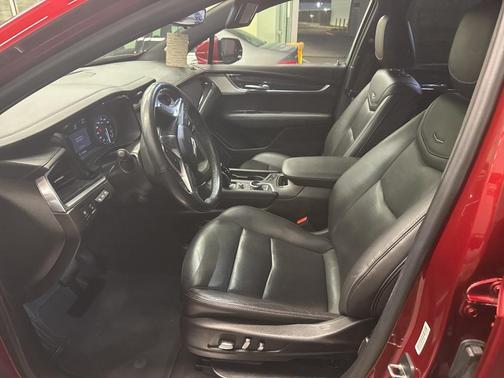 2023 Cadillac XT5 Premium Luxury