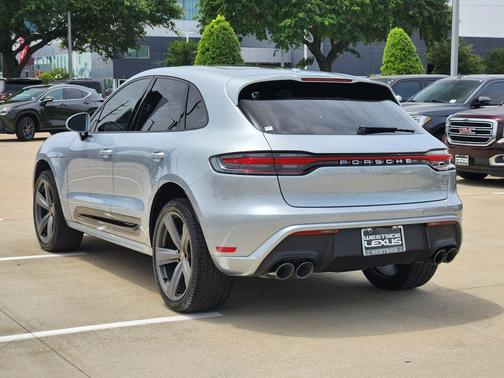 Silver 2022 Porsche Macan Macan