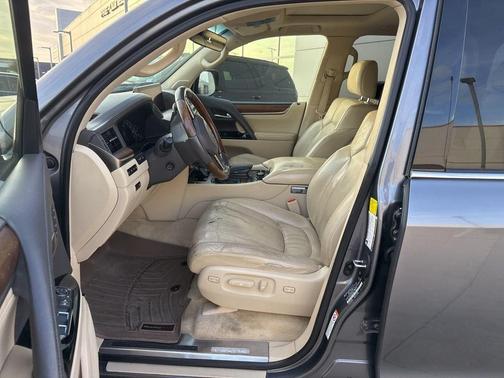 2017 Lexus LX 570 Base