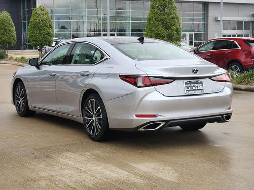 2025 Lexus ES 350 Base