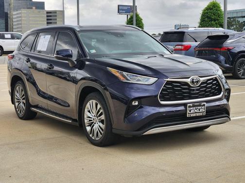 Blue 2022 Toyota Highlander Platinum