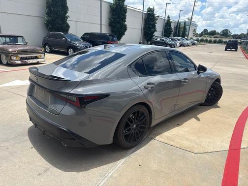 Incognito 2024 Lexus IS 350 F Sport