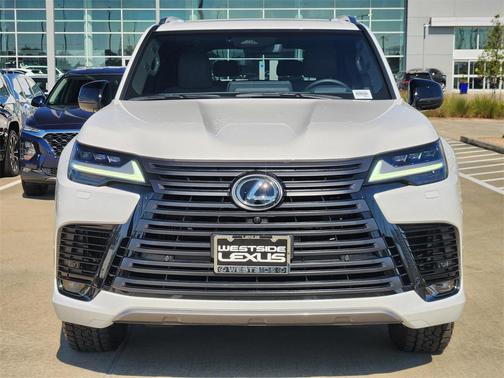 2025 Lexus LX 700h Overtrail