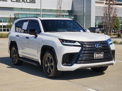 2025 Lexus LX 700h Overtrail
