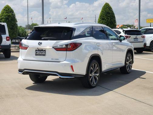White Pearl 2022 Lexus RX 350L Base