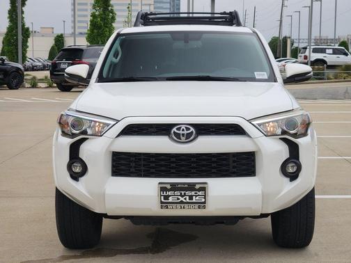 White 2019 Toyota 4Runner SR5 Premium