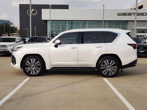 2025 Lexus LX 600 Luxury