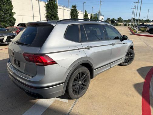 Silver Metallic 2022 Volkswagen Tiguan 2.0T SE R-Line Black