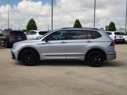 Silver Metallic 2022 Volkswagen Tiguan 2.0T SE R-Line Black