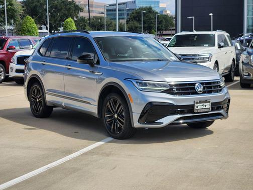 Silver Metallic 2022 Volkswagen Tiguan 2.0T SE R-Line Black