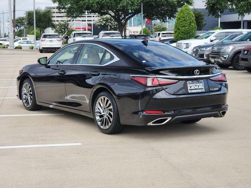 Caviar 2025 Lexus ES 350 Ultra Luxury