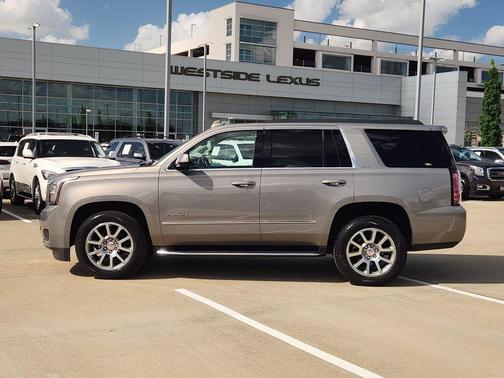 Pepperdust Metallic 2019 GMC Yukon SLT