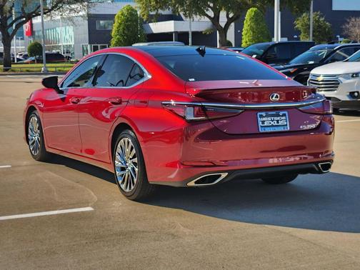 2024 Lexus ES 350 Ultra Luxury