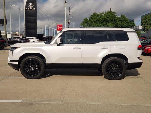White 2024 Lexus GX 550 Luxury+
