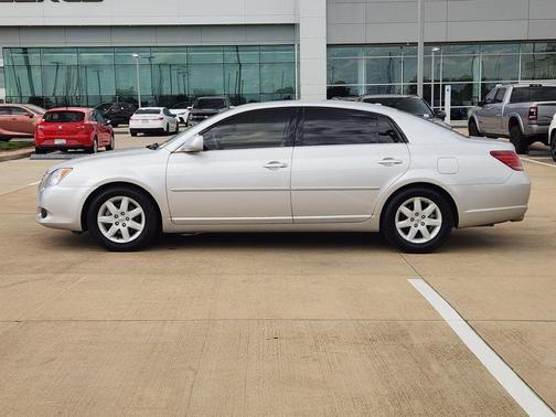 Gray 2010 Toyota Avalon XL
