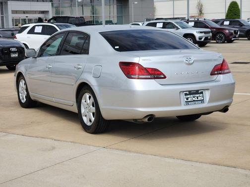 Gray 2010 Toyota Avalon XL