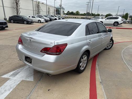 Gray 2010 Toyota Avalon XL