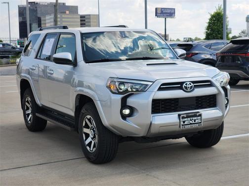2024 Toyota 4Runner TRD Off Road