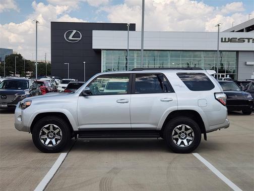 2024 Toyota 4Runner TRD Off Road
