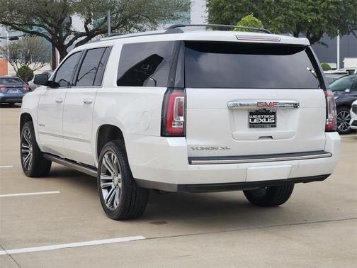 2017 GMC Yukon XL Denali