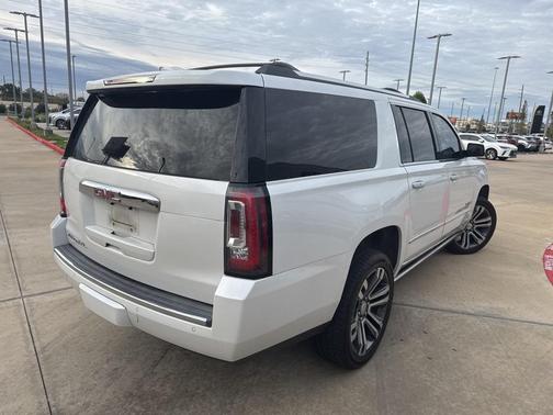 2017 GMC Yukon XL Denali