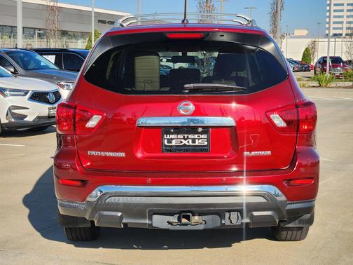 2018 Nissan Pathfinder Platinum