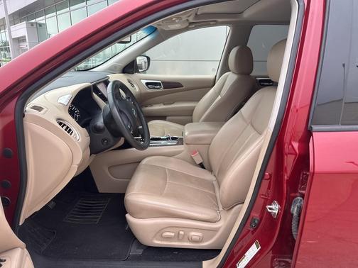 2018 Nissan Pathfinder Platinum