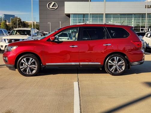2018 Nissan Pathfinder Platinum