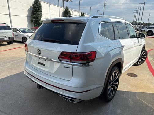2023 Volkswagen Atlas 3.6L SEL Premium