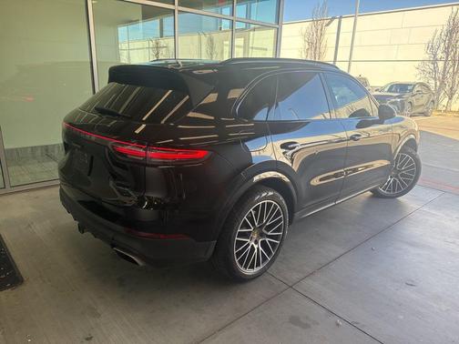 2020 Porsche Cayenne Cayenne