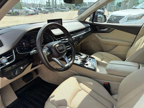 Ink Blue 2017 Audi Q7 3.0T Prestige