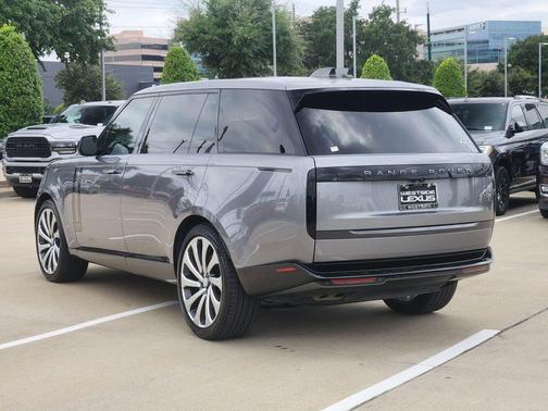 2023 Land Rover Range Rover P530 SE