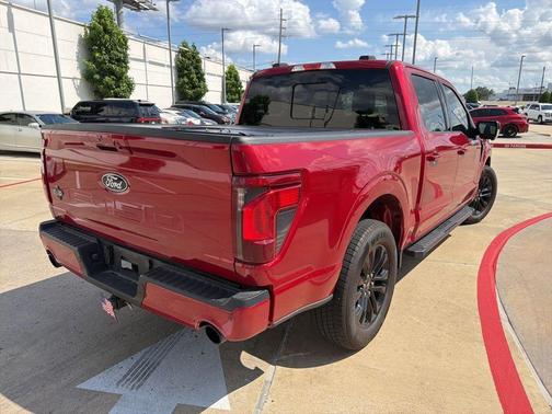 Rapid Red Metallic Tinted Clearcoat 2025 Ford F-150 XLT