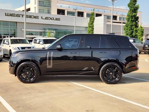 Black 2024 Land Rover Range Rover P530 SE