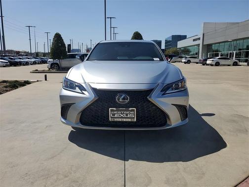 2024 Lexus ES 350 F SPORT Handling