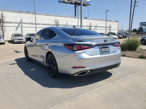 2024 Lexus ES 350 F SPORT Handling