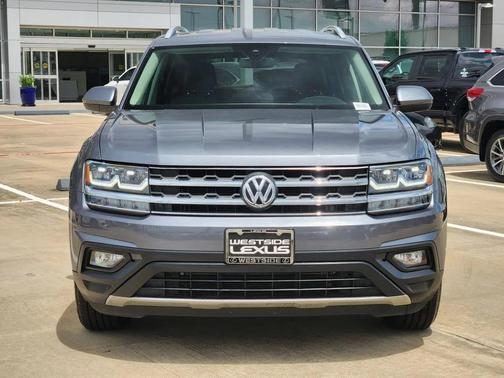 Gray 2018 Volkswagen Atlas 3.6L SE